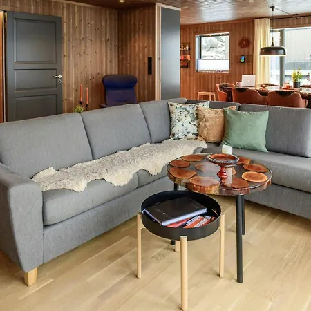 Holiday home Spectacular Views And Beautiful Surroundings In Lofoten Ballstad