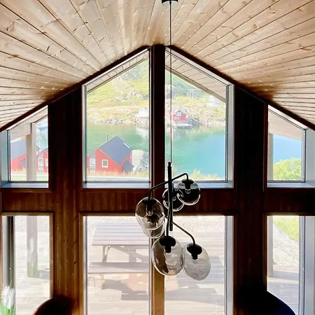 Spectacular Views And Beautiful Surroundings In Lofoten 別荘